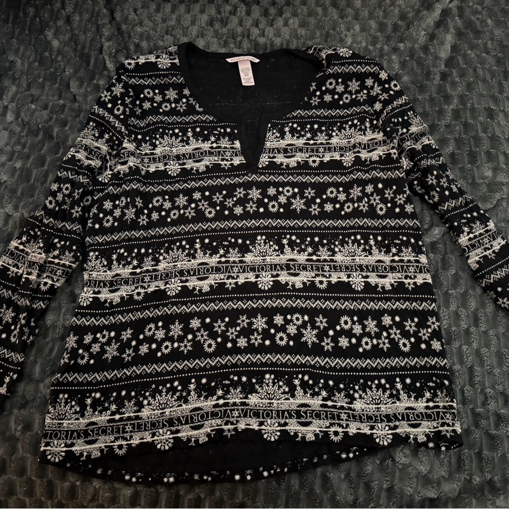 Victoria's Secret Black and White Women’s Pajama Set